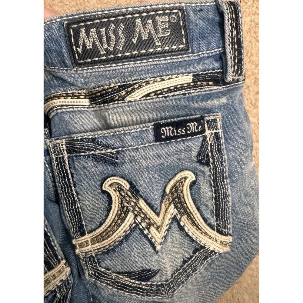 Miss Me Bootcut Jeans Size 30 Low Rise Embroidered Flap Pocket Y2K Western